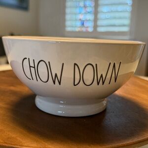👀Host Pick👀 🐶🐱🐾 Rae Dunn ‘Chow Down’ Ceramic Pet Food Bowl NWT